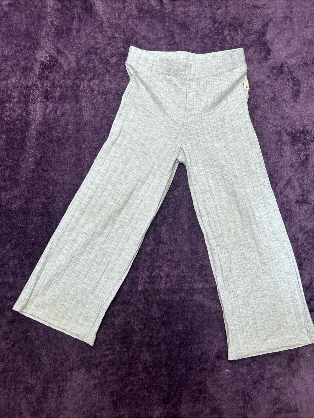 Kids Ribbed Wide-Leg Pants in Light Gray